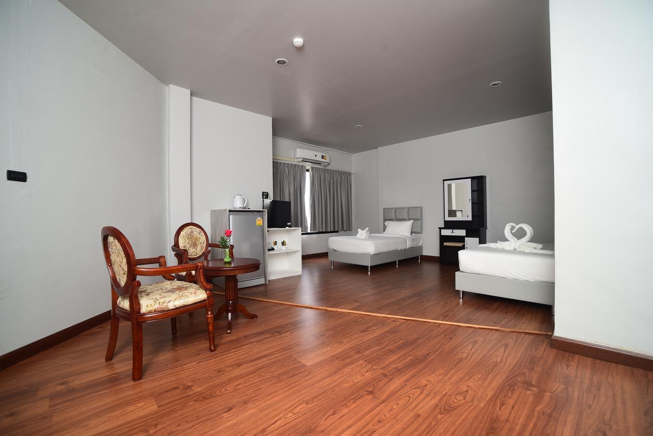 Chanthaburi Center Екстериор снимка