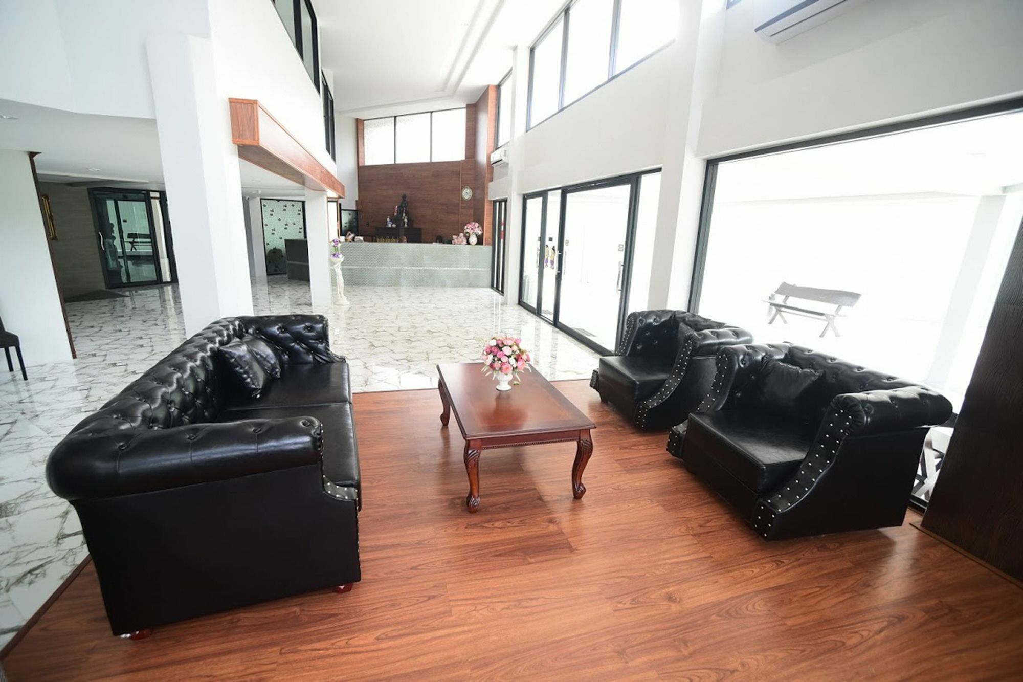 Chanthaburi Center Екстериор снимка
